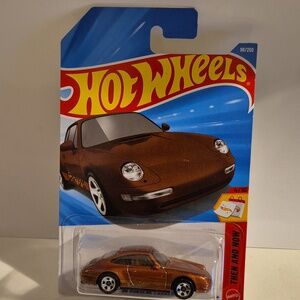 D4 Hot Wheels 96  Porsche Carrera with shipping protector